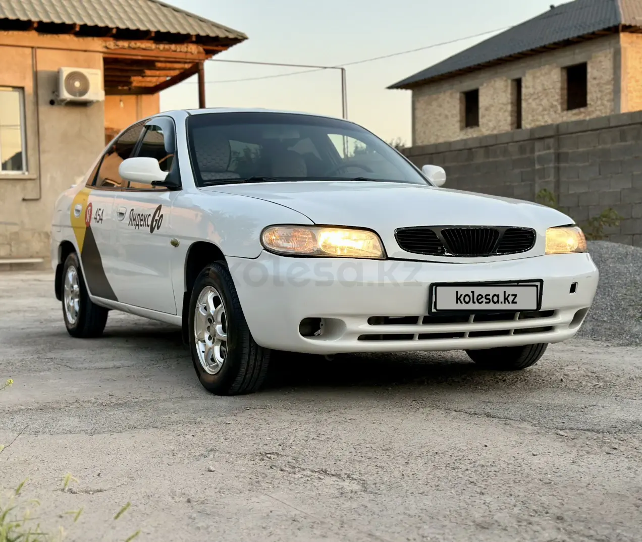 Daewoo Nubira, 1997