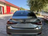 Lexus ES 300h 2019 годаүшін20 000 000 тг. в Алматы – фото 4