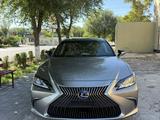 Lexus ES 300h 2019 годаүшін20 000 000 тг. в Алматы – фото 3