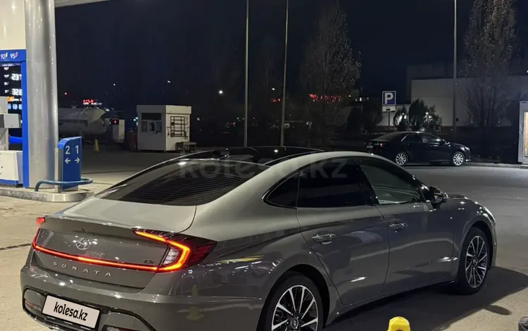 Hyundai Sonata 2021 года за 11 800 000 тг. в Астана