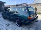 Volkswagen Passat 1990 годаfor1 700 000 тг. в Есик – фото 4