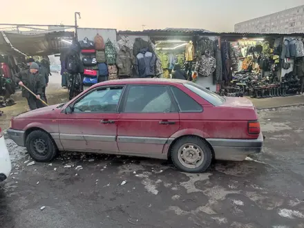 Volkswagen Passat 1992 года за 700 000 тг. в Астана – фото 4