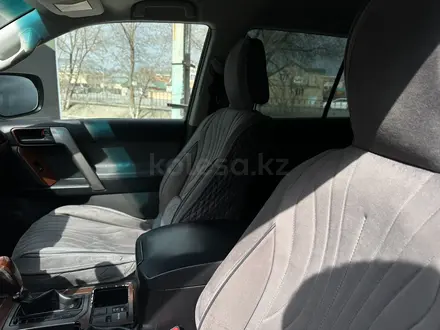 Toyota Land Cruiser Prado 2010 года за 12 350 000 тг. в Актобе – фото 15
