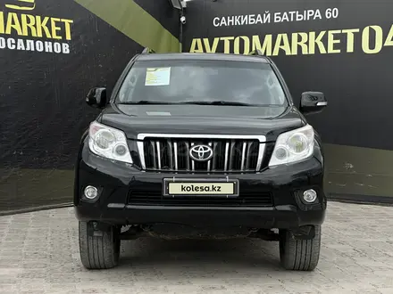 Toyota Land Cruiser Prado 2010 года за 12 350 000 тг. в Актобе – фото 2