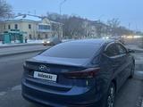 Hyundai Elantra 2018 годаүшін8 200 000 тг. в Караганда – фото 5