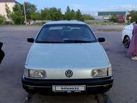 Volkswagen Passat 1991 годаfor900 000 тг. в Астана
