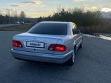 Mercedes-Benz E 280 1996 годаүшін5 000 000 тг. в Усть-Каменогорск – фото 4