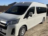 Toyota Hiace 2019 г. В., механика, дизельный в Атырау