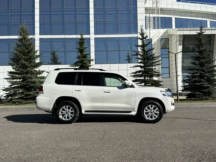 Toyota Land Cruiser 2015 года за 28 000 000 тг. в Астана – фото 4