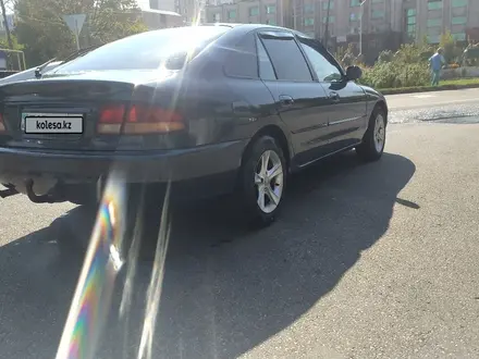 Mitsubishi Galant 1995 года за 1 300 000 тг. в Алматы – фото 3