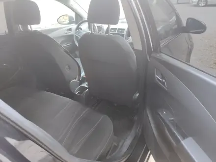 Chevrolet Aveo 2013 года за 3 250 000 тг. в Астана – фото 12