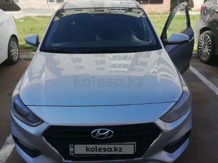 Hyundai Accent 2019 года за 7 350 000 тг. в Астана