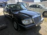 Mercedes-Benz E 230 1991 года за 2 700 000 тг. в Алматы