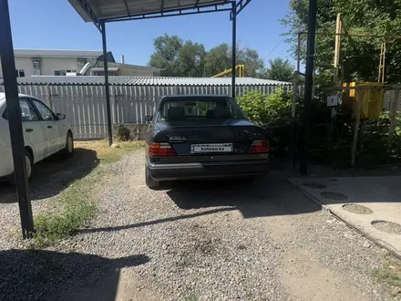 Mercedes-Benz E 230 1991 года за 2 700 000 тг. в Алматы – фото 5
