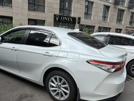 Toyota Camry 2021 года за 12 700 000 тг. в Алматы – фото 3