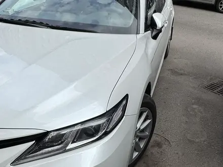 Toyota Camry 2021 года за 12 700 000 тг. в Алматы – фото 5
