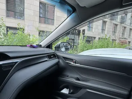 Toyota Camry 2021 года за 12 700 000 тг. в Алматы – фото 10