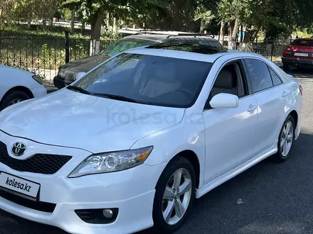 Toyota Camry 2011 года за 7 100 000 тг. в Тараз