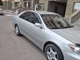 Toyota Camry 2005 годаүшін4 100 000 тг. в Астана – фото 2