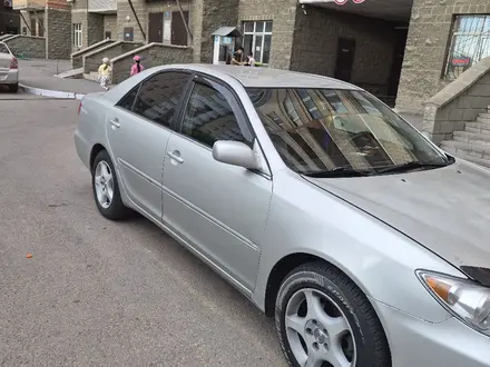 Toyota Camry 2005 года за 4 100 000 тг. в Астана – фото 2