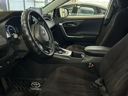 Toyota RAV4 2022 года за 13 800 000 тг. в Алматы – фото 6
