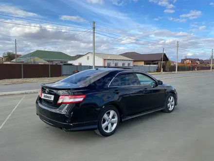 Toyota Camry 2010 года за 6 550 000 тг. в Шымкент – фото 3