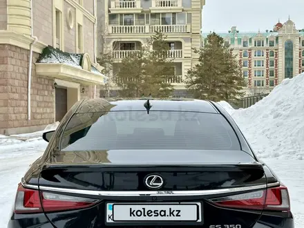 Lexus ES 350 2022 года за 29 000 000 тг. в Астана – фото 4