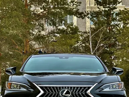 Lexus ES 350 2022 года за 29 000 000 тг. в Астана – фото 7