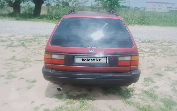 Volkswagen Passat 1989 годаүшін1 500 000 тг. в Сарыагаш