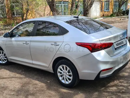 Hyundai Accent 2019 года за 7 400 000 тг. в Караганда – фото 6