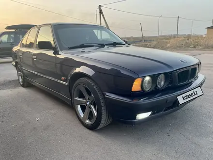 BMW 520 1995 года за 2 200 000 тг. в Караганда – фото 4