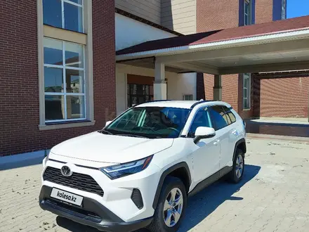 Toyota RAV4 2023 года за 16 200 000 тг. в Актау – фото 3
