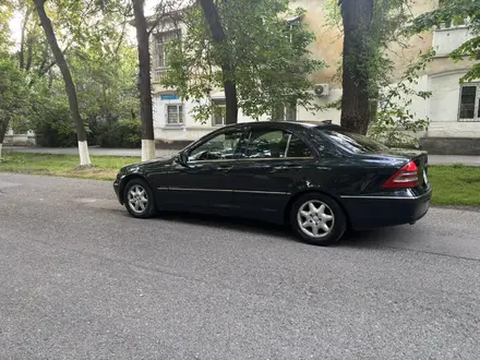 Mercedes-Benz C 200 2000 года за 1 950 000 тг. в Шымкент – фото 12