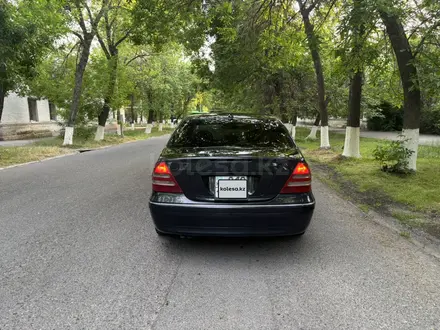Mercedes-Benz C 200 2000 года за 1 950 000 тг. в Шымкент – фото 14