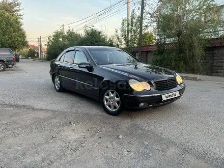 Mercedes-Benz C 200 2000 года за 1 950 000 тг. в Шымкент – фото 3