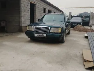 Mercedes-Benz E 280