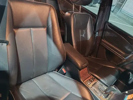 Mercedes-Benz E 320 2001 года за 6 000 000 тг. в Алматы – фото 9