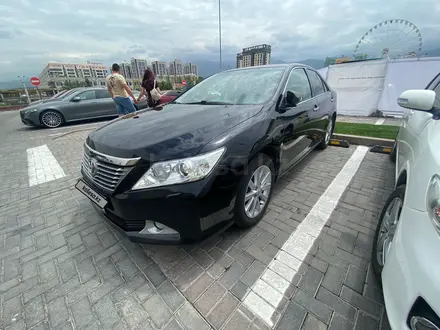 Toyota Camry 2014 года за 9 600 000 тг. в Павлодар – фото 2