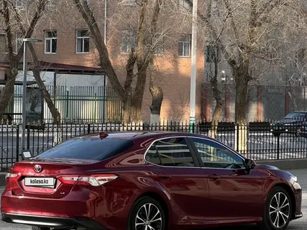 Toyota Camry 2018 года за 10 000 000 тг. в Кызылорда – фото 3