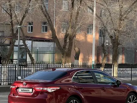 Toyota Camry 2018 года за 10 000 000 тг. в Кызылорда – фото 4