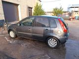 Ford Fiesta 2006 года за 1 000 000 тг. в Караганда