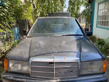 Mercedes-Benz 190, 1990