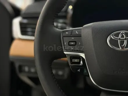 Toyota Camry Luxe 2025 года за 24 190 000 тг. в Петропавловск – фото 12