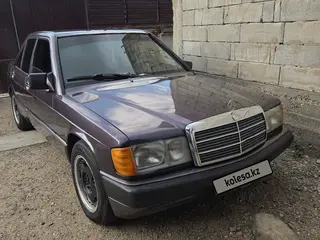Mercedes-Benz 190