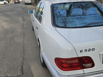 Mercedes-Benz E 320 1999 года за 3 999 999 тг. в Алматы – фото 5