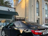 Toyota Camry 2011 года за 9 950 000 тг. в Шымкент – фото 2