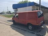 Volkswagen Transporter 1993 года за 1 500 000 тг. в Атакент – фото 4