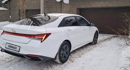 Hyundai Elantra 2022 года за 9 650 000 тг. в Астана