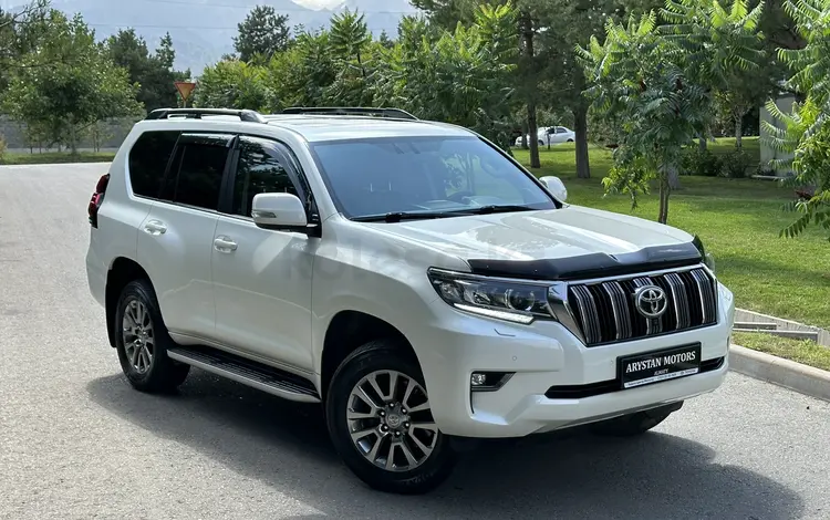 Toyota Land Cruiser Prado 2018 года за 28 700 000 тг. в Алматы