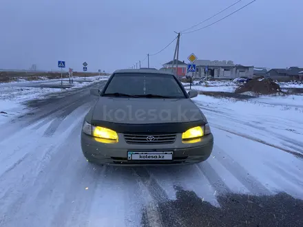 Toyota Camry 1999 года за 3 500 000 тг. в Астана – фото 5